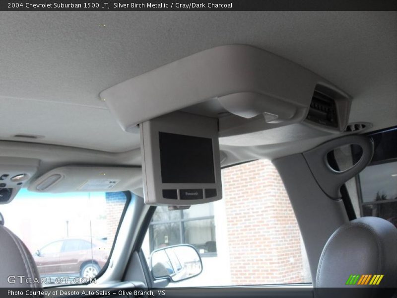 Silver Birch Metallic / Gray/Dark Charcoal 2004 Chevrolet Suburban 1500 LT