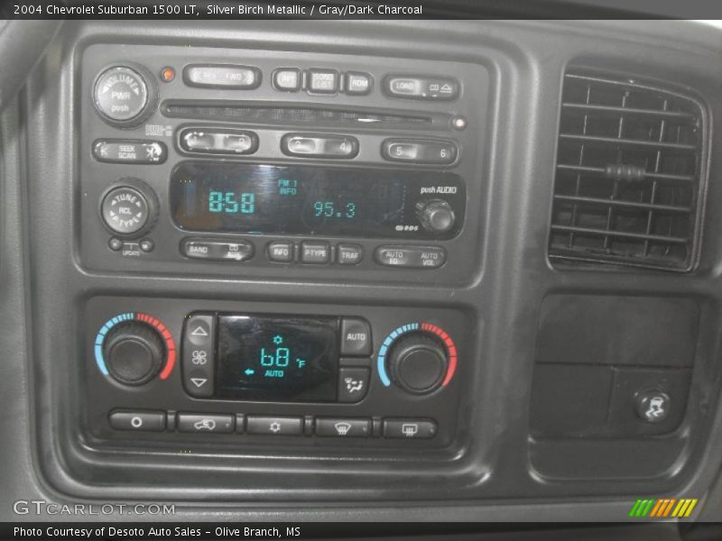 Silver Birch Metallic / Gray/Dark Charcoal 2004 Chevrolet Suburban 1500 LT