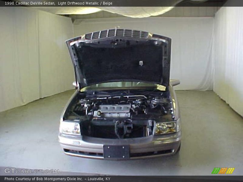 Light Driftwood Metallic / Beige 1998 Cadillac DeVille Sedan