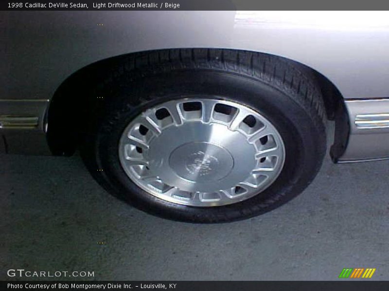 Light Driftwood Metallic / Beige 1998 Cadillac DeVille Sedan