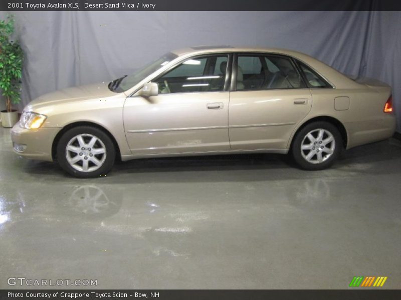 Desert Sand Mica / Ivory 2001 Toyota Avalon XLS