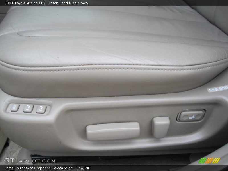 Desert Sand Mica / Ivory 2001 Toyota Avalon XLS