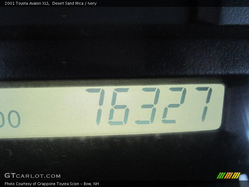 Desert Sand Mica / Ivory 2001 Toyota Avalon XLS