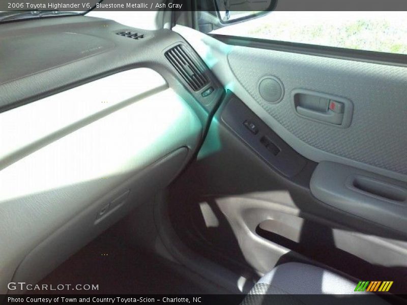 Bluestone Metallic / Ash Gray 2006 Toyota Highlander V6