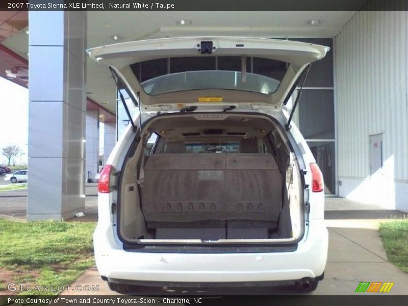 Natural White / Taupe 2007 Toyota Sienna XLE Limited