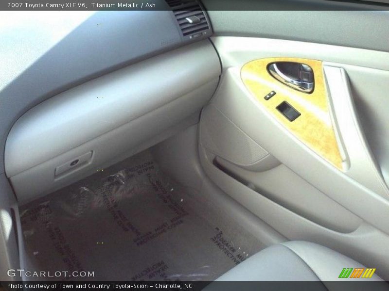 Titanium Metallic / Ash 2007 Toyota Camry XLE V6