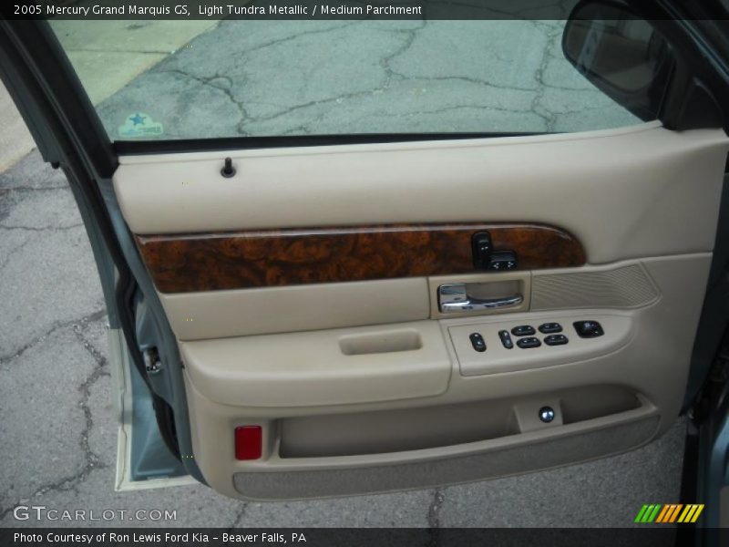 Light Tundra Metallic / Medium Parchment 2005 Mercury Grand Marquis GS