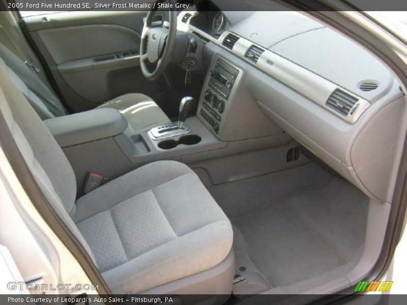 Silver Frost Metallic / Shale Grey 2005 Ford Five Hundred SE