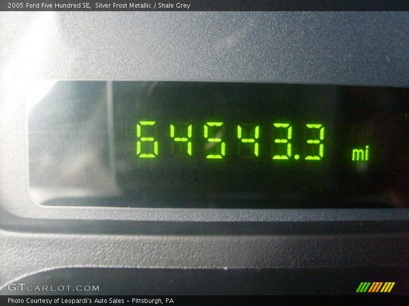Silver Frost Metallic / Shale Grey 2005 Ford Five Hundred SE
