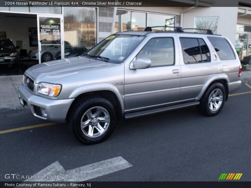 Chrome Silver Metallic / Charcoal 2004 Nissan Pathfinder LE Platinum 4x4