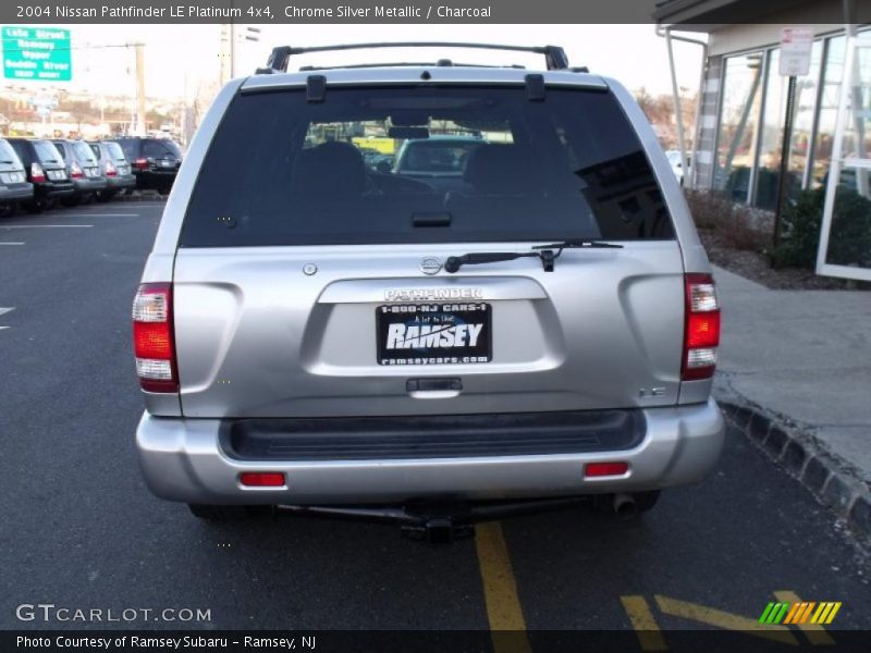 Chrome Silver Metallic / Charcoal 2004 Nissan Pathfinder LE Platinum 4x4