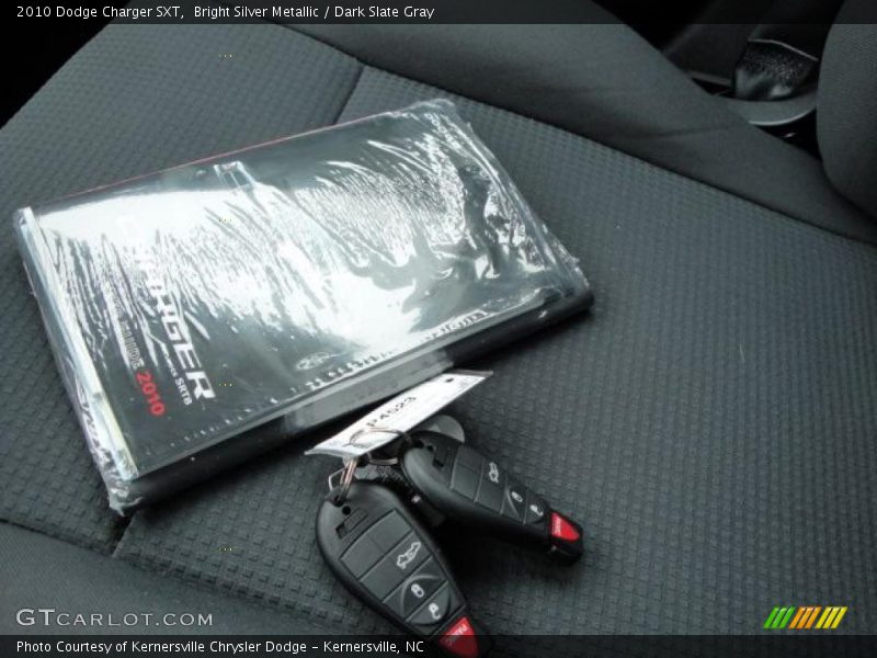 Bright Silver Metallic / Dark Slate Gray 2010 Dodge Charger SXT