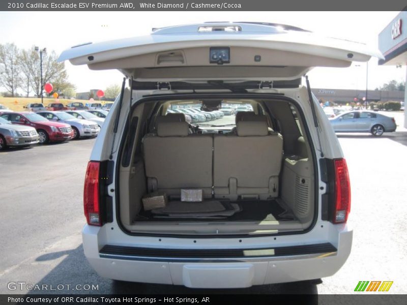 White Diamond / Cashmere/Cocoa 2010 Cadillac Escalade ESV Premium AWD
