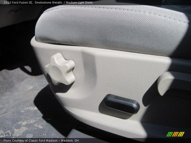 Smokestone Metallic / Medium Light Stone 2010 Ford Fusion SE