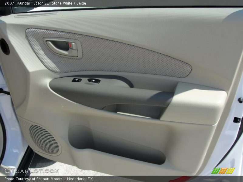 Stone White / Beige 2007 Hyundai Tucson SE