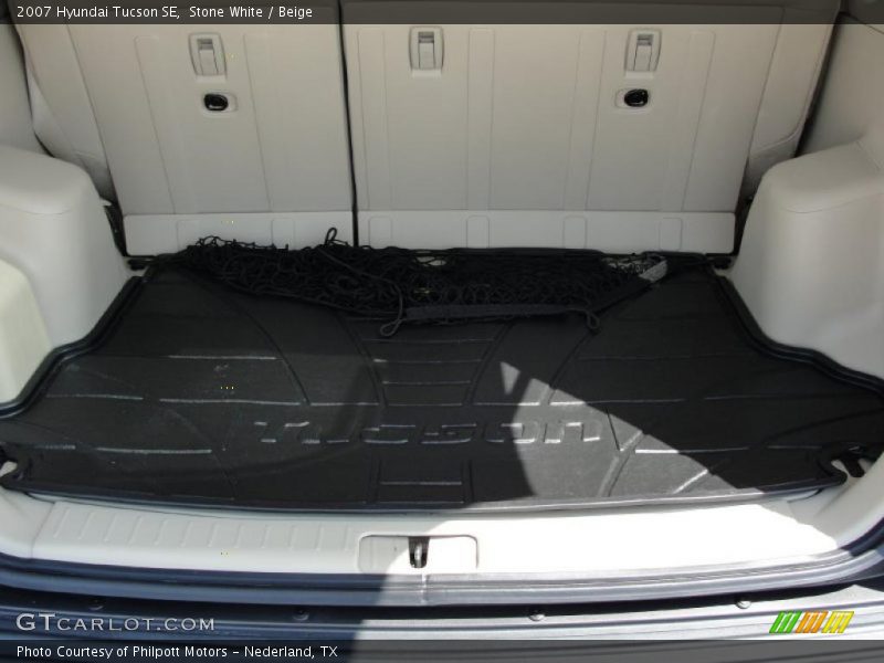 Stone White / Beige 2007 Hyundai Tucson SE