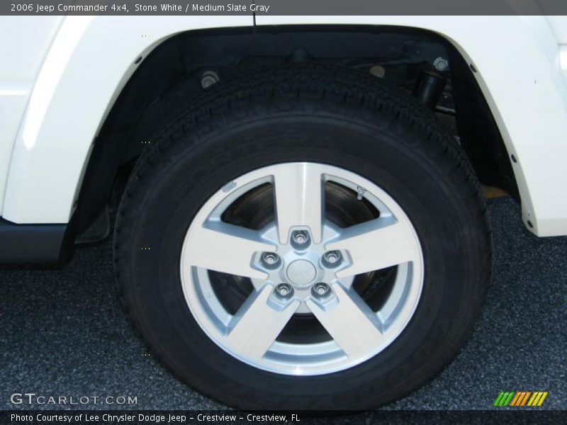 Stone White / Medium Slate Gray 2006 Jeep Commander 4x4