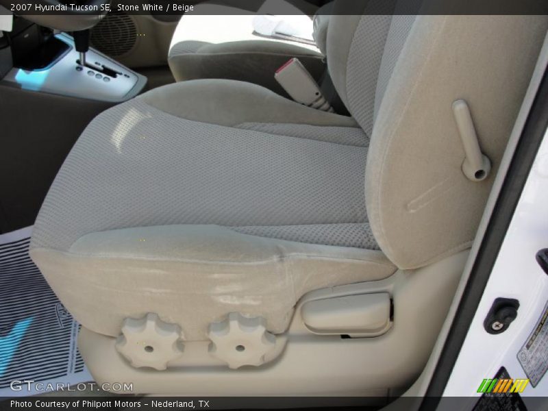 Stone White / Beige 2007 Hyundai Tucson SE