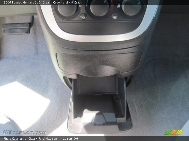 Stealth Gray Metallic / Gray 2006 Pontiac Montana SV6