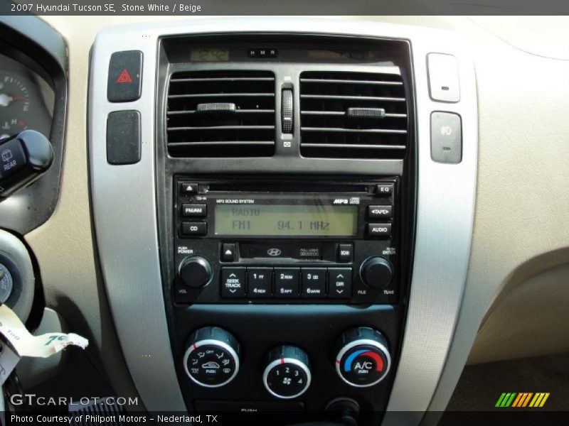 Stone White / Beige 2007 Hyundai Tucson SE