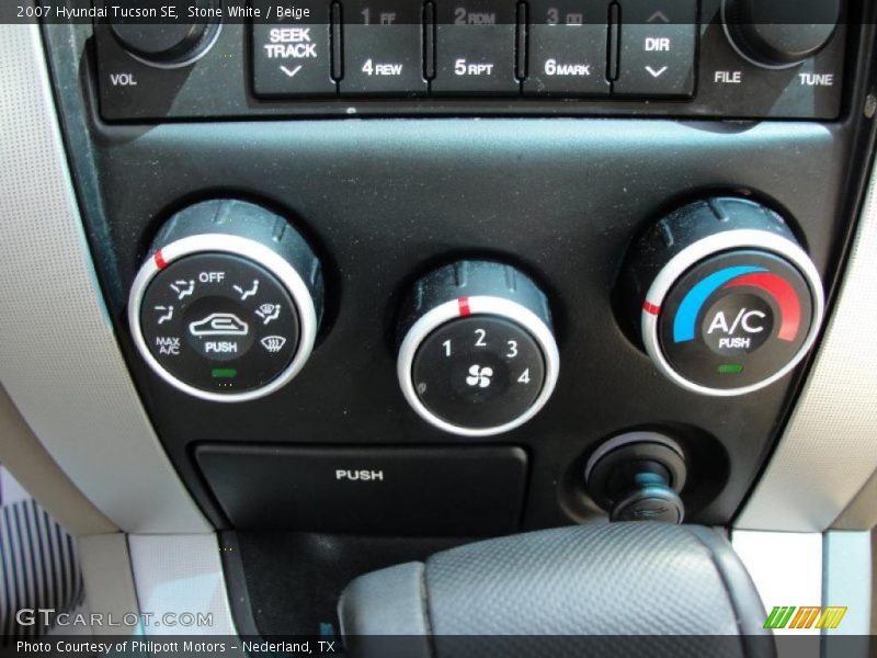 Stone White / Beige 2007 Hyundai Tucson SE