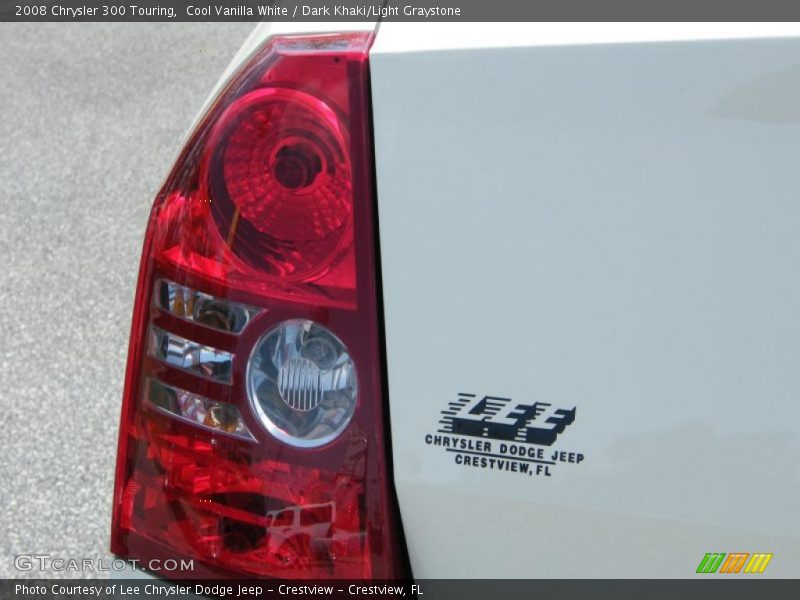 Cool Vanilla White / Dark Khaki/Light Graystone 2008 Chrysler 300 Touring