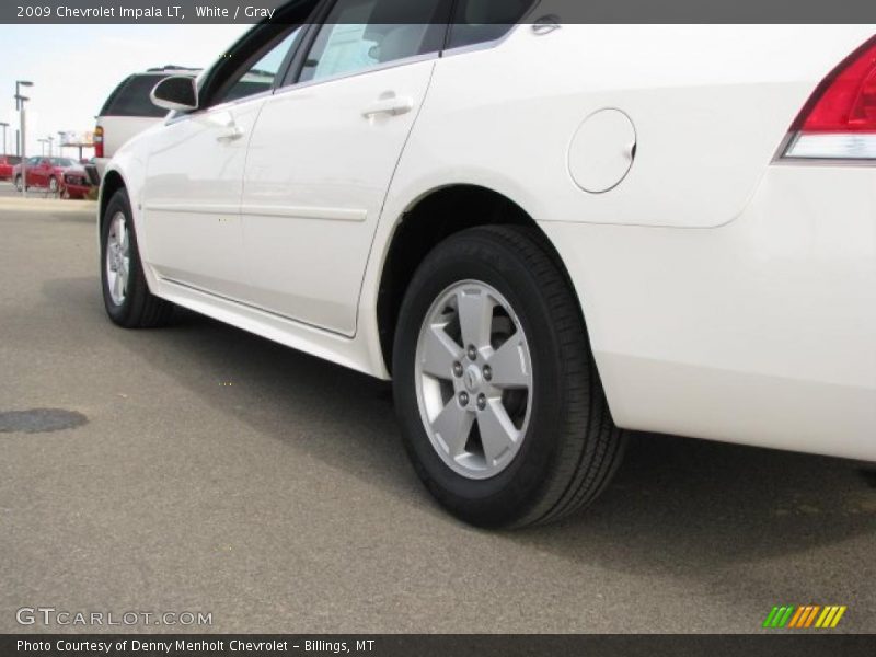 White / Gray 2009 Chevrolet Impala LT