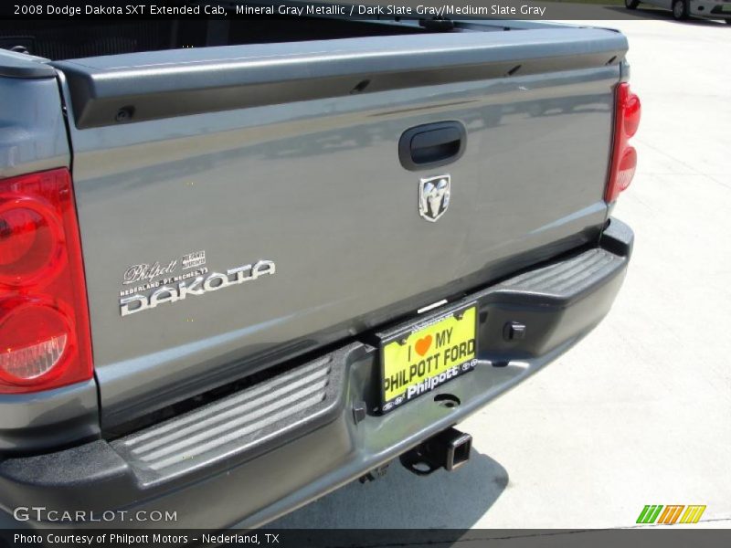 Mineral Gray Metallic / Dark Slate Gray/Medium Slate Gray 2008 Dodge Dakota SXT Extended Cab