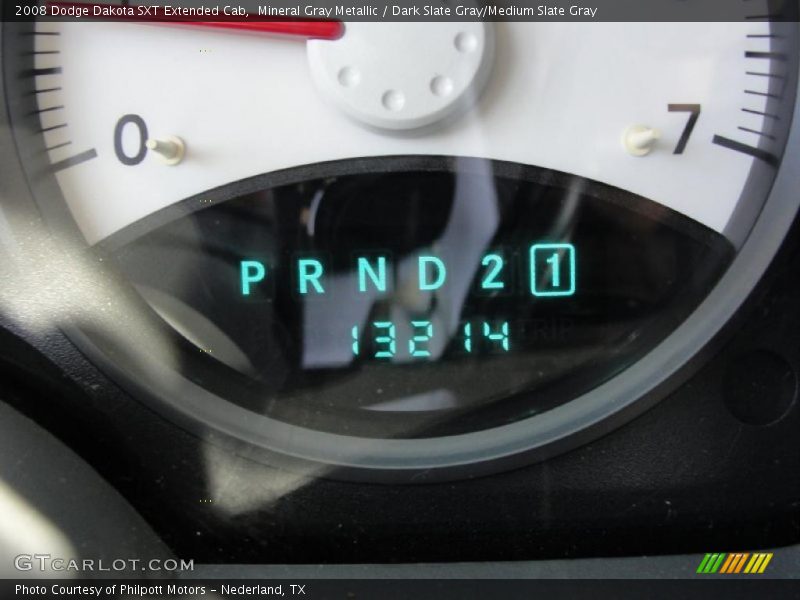 Mineral Gray Metallic / Dark Slate Gray/Medium Slate Gray 2008 Dodge Dakota SXT Extended Cab
