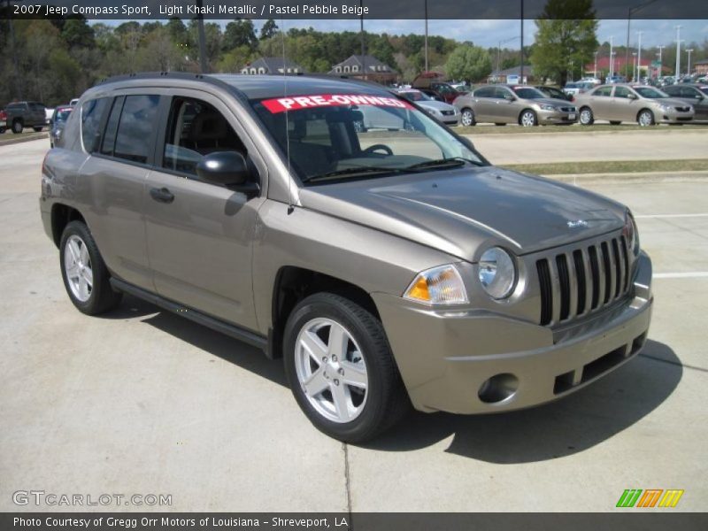 Light Khaki Metallic / Pastel Pebble Beige 2007 Jeep Compass Sport