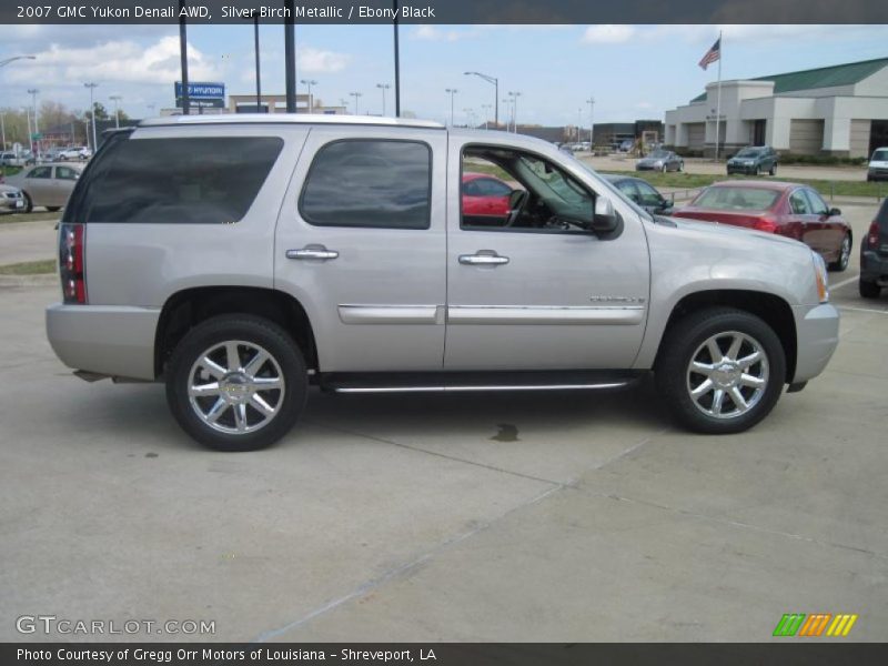 Silver Birch Metallic / Ebony Black 2007 GMC Yukon Denali AWD