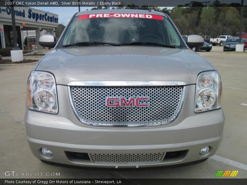 Silver Birch Metallic / Ebony Black 2007 GMC Yukon Denali AWD