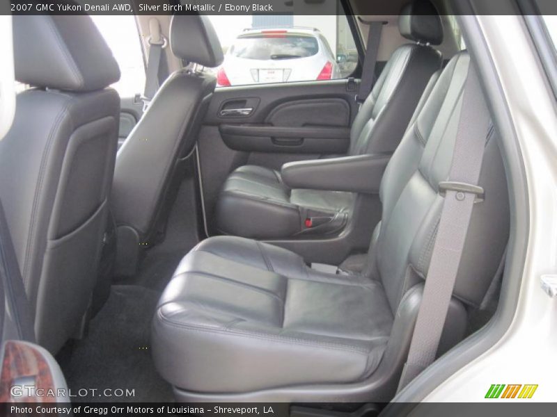 Silver Birch Metallic / Ebony Black 2007 GMC Yukon Denali AWD