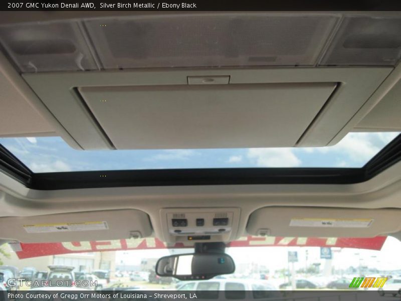 Silver Birch Metallic / Ebony Black 2007 GMC Yukon Denali AWD