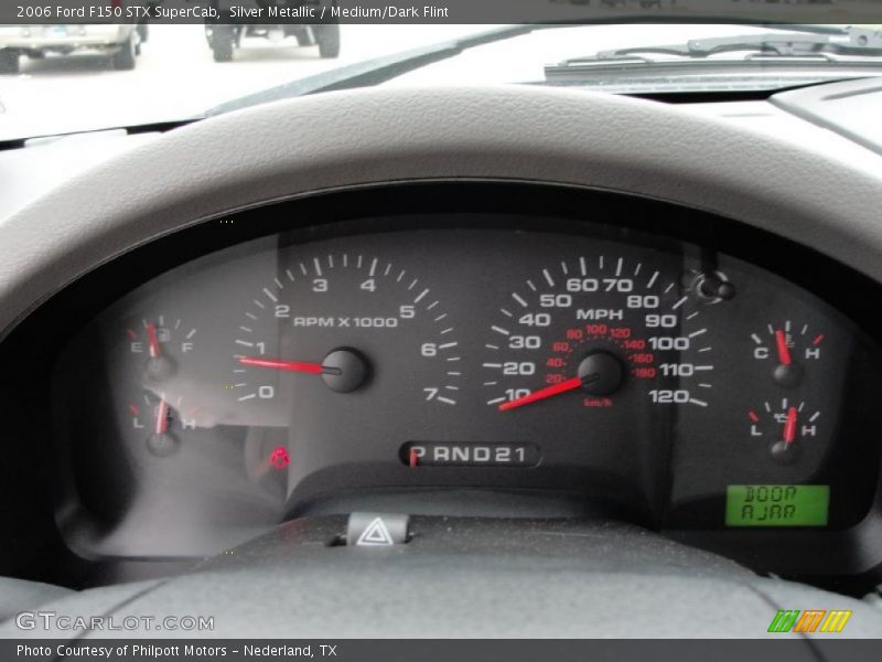 Silver Metallic / Medium/Dark Flint 2006 Ford F150 STX SuperCab