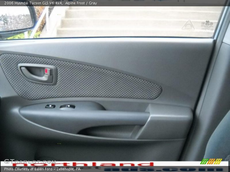Alpine Frost / Gray 2006 Hyundai Tucson GLS V6 4x4