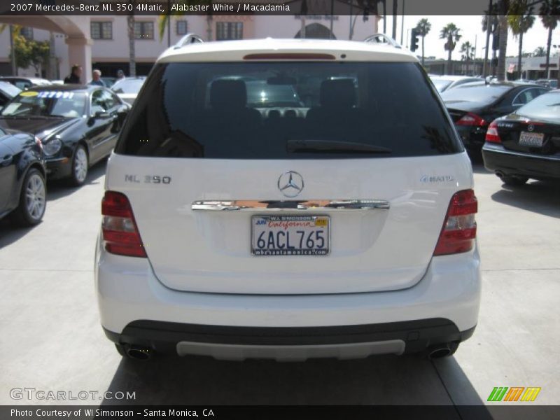 Alabaster White / Macadamia 2007 Mercedes-Benz ML 350 4Matic