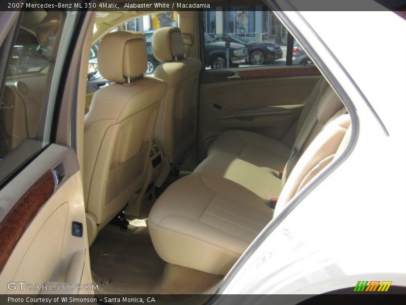 Alabaster White / Macadamia 2007 Mercedes-Benz ML 350 4Matic