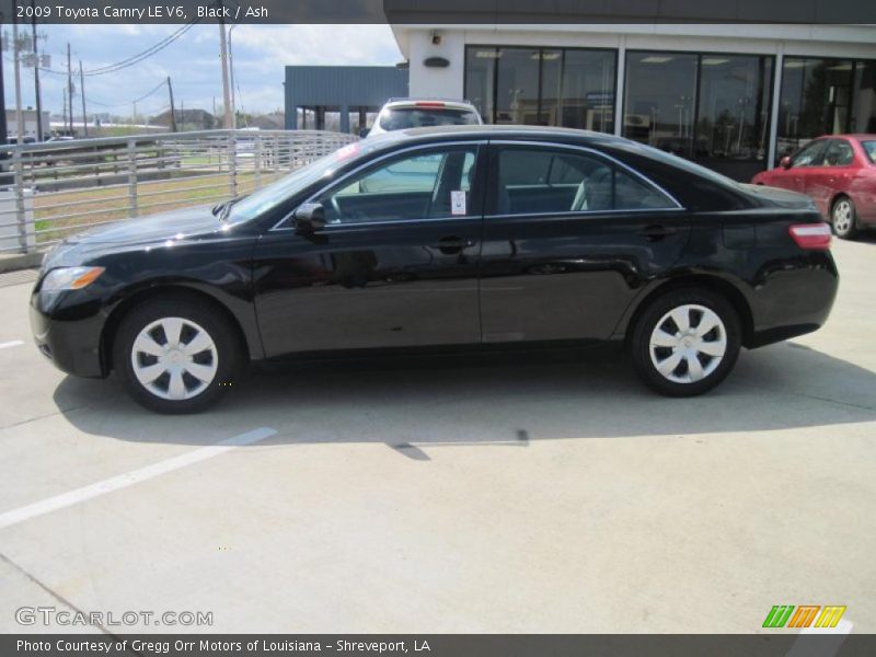 Black / Ash 2009 Toyota Camry LE V6