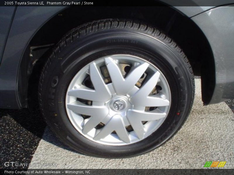 Phantom Gray Pearl / Stone 2005 Toyota Sienna LE