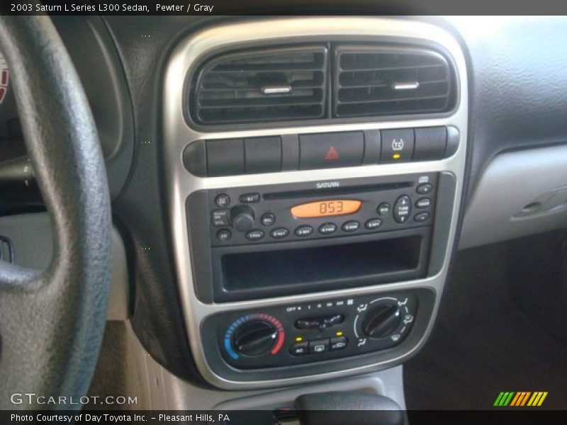 Pewter / Gray 2003 Saturn L Series L300 Sedan