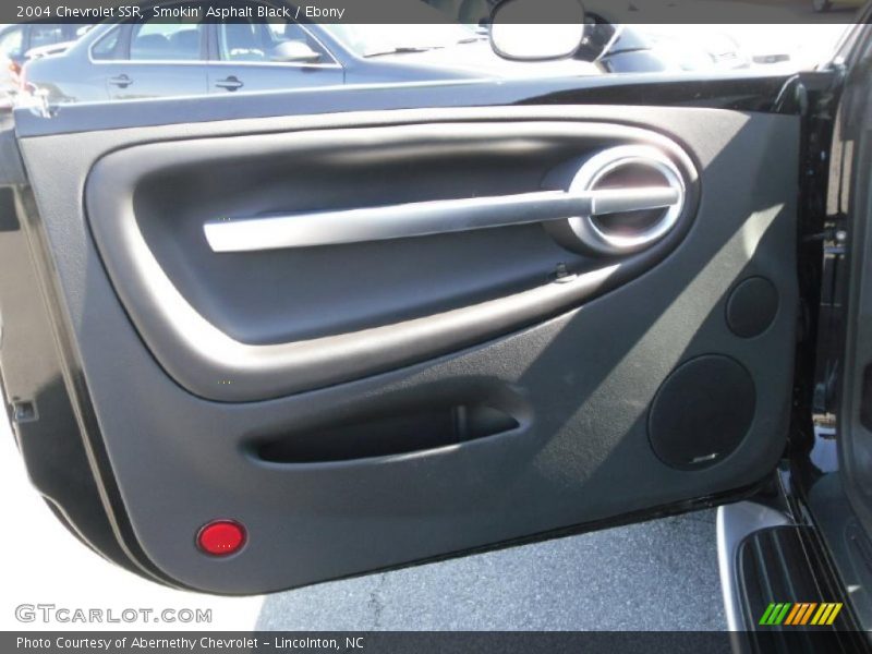 Smokin' Asphalt Black / Ebony 2004 Chevrolet SSR