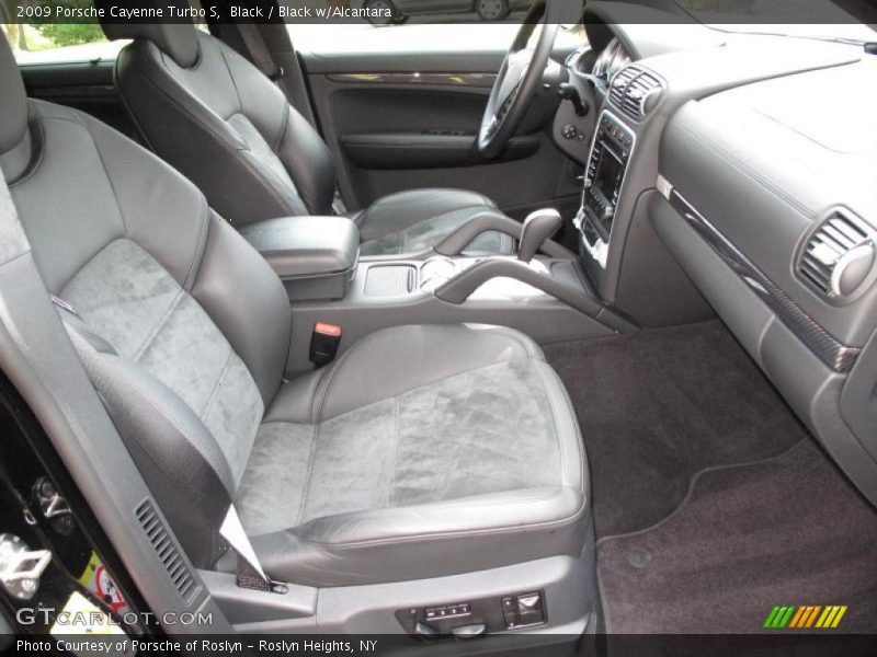 Black / Black w/Alcantara 2009 Porsche Cayenne Turbo S