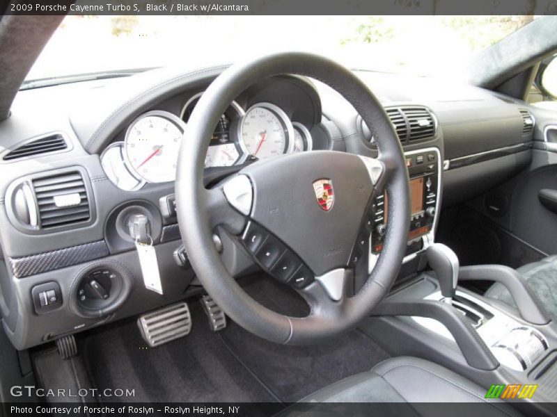 Black / Black w/Alcantara 2009 Porsche Cayenne Turbo S