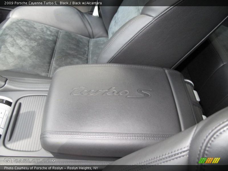 Black / Black w/Alcantara 2009 Porsche Cayenne Turbo S