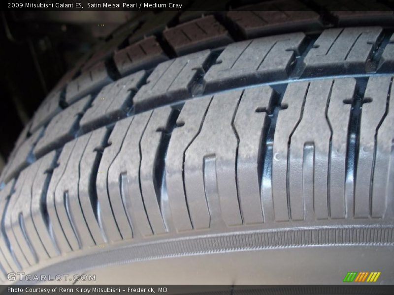 Satin Meisai Pearl / Medium Gray 2009 Mitsubishi Galant ES