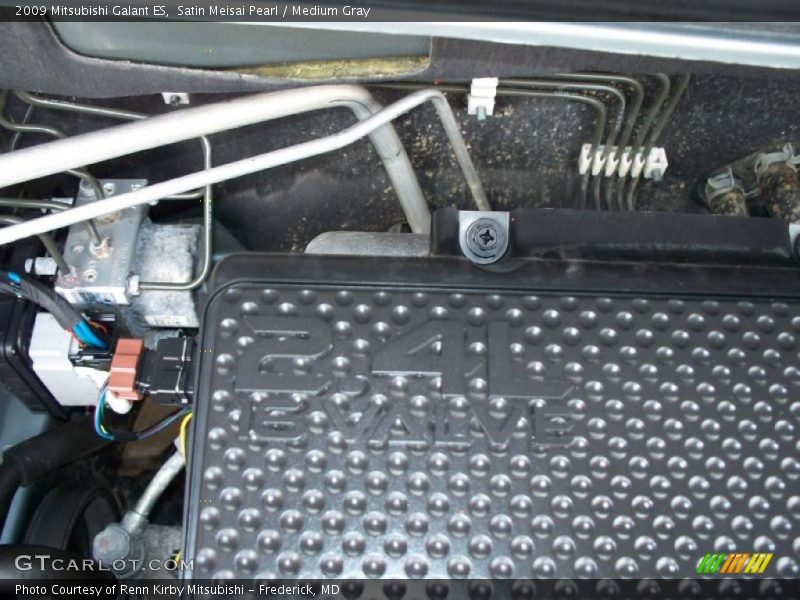 Satin Meisai Pearl / Medium Gray 2009 Mitsubishi Galant ES