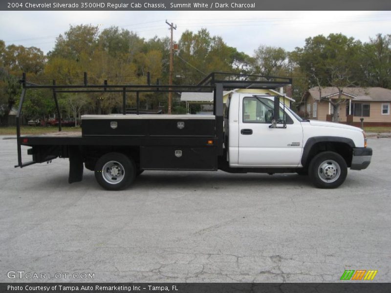 Summit White / Dark Charcoal 2004 Chevrolet Silverado 3500HD Regular Cab Chassis