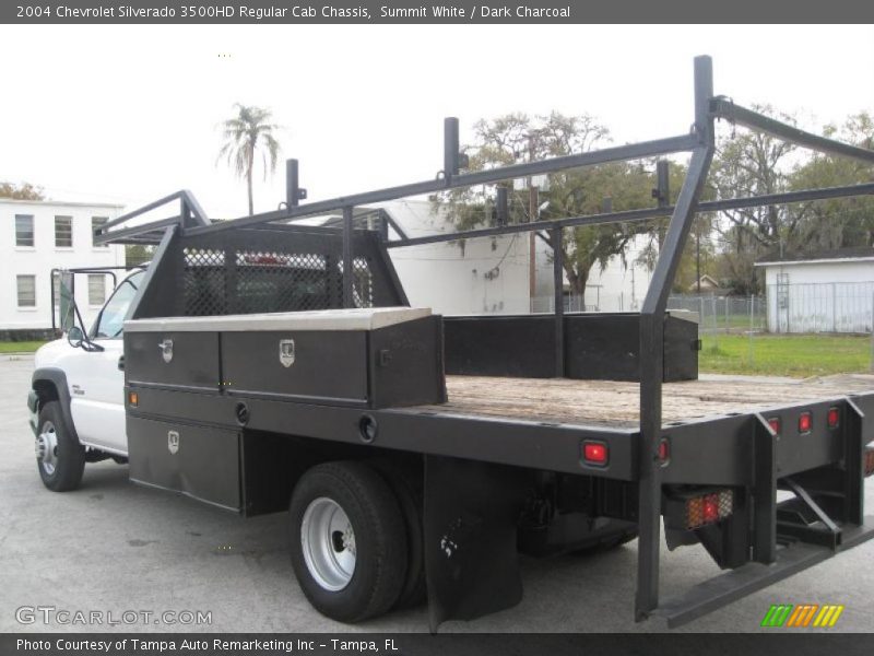 Summit White / Dark Charcoal 2004 Chevrolet Silverado 3500HD Regular Cab Chassis