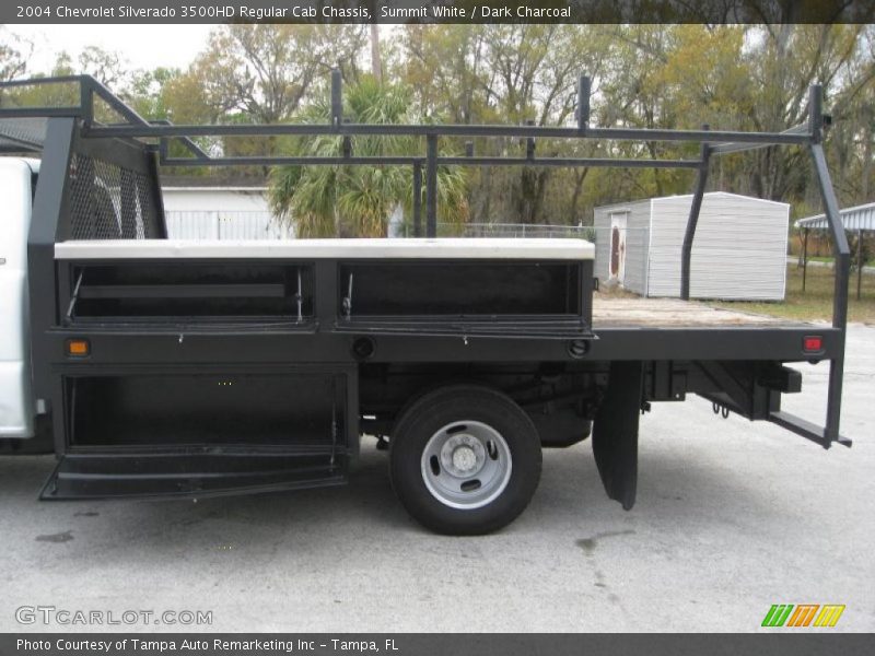 Summit White / Dark Charcoal 2004 Chevrolet Silverado 3500HD Regular Cab Chassis